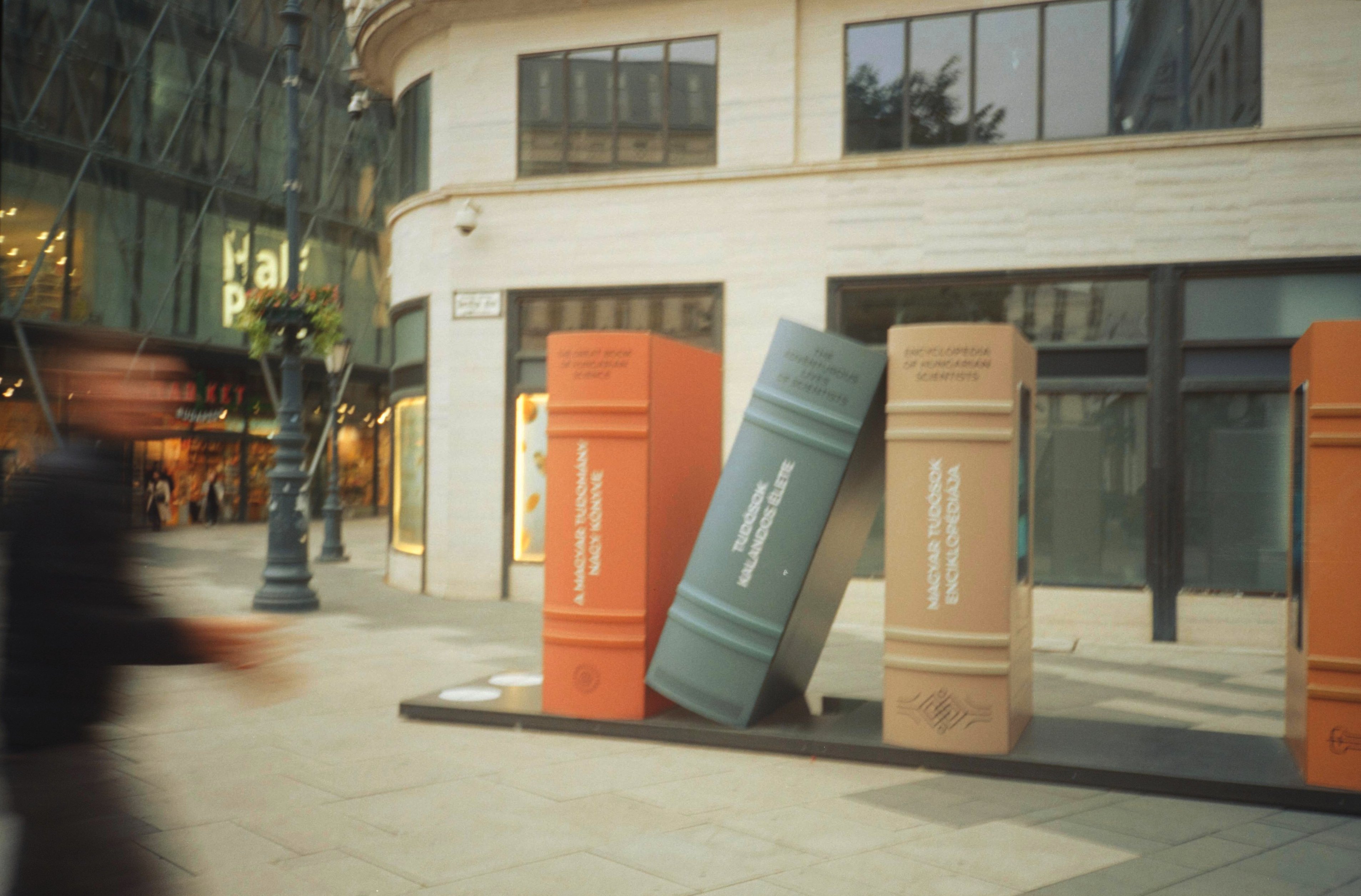 000372 - 09/25 - budapest #3